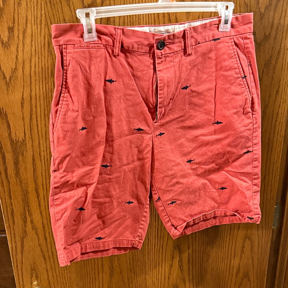Old Navy Coral Shark Pattern Men's Shorts
